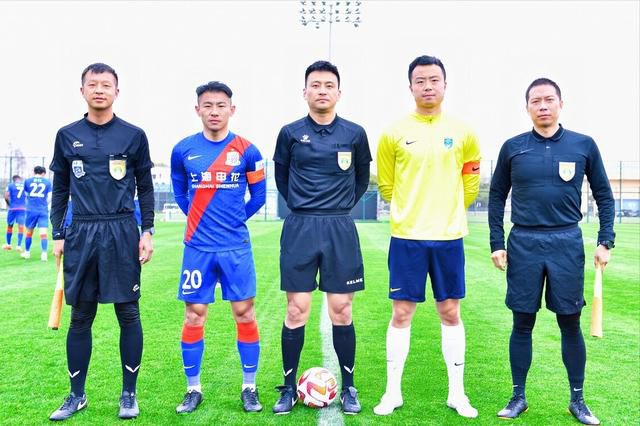 国米1-0领先博洛尼亚加时赛第21分钟，博洛尼亚的角球，利科扬尼斯开向后点，皮球在出底线前被勾了回来，别克马破门！